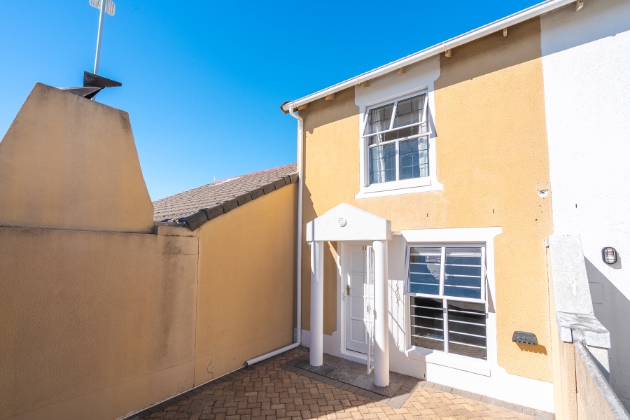 2 Bedroom Property for Sale in Thornton Western Cape